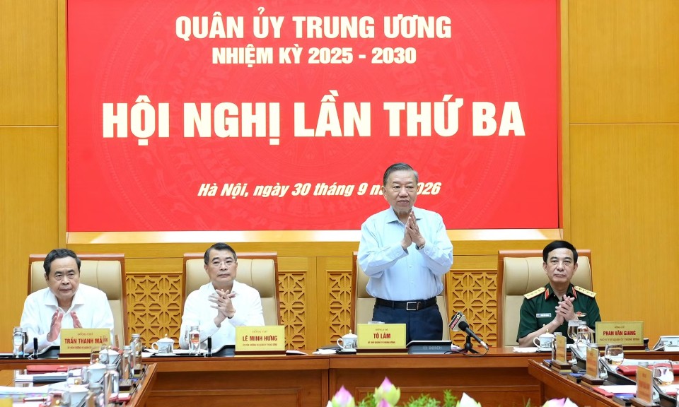 [Ảnh] Tổng B&iacute; thư, Chủ tịch nước T&ocirc; L&acirc;m chủ tr&igrave; Hội nghị Qu&acirc;n ủy Trung ương lần thứ ba