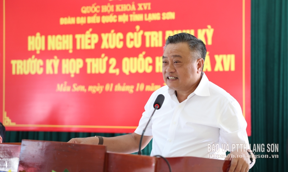 Đo&agrave;n đại biểu Quốc hội tỉnh tiếp x&uacute;c cử tri 7 x&atilde;